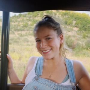 Meet your Posher, Lauren